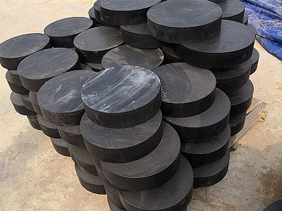八步区板式橡胶支座由若干层橡胶片与薄钢板经加压硫化
